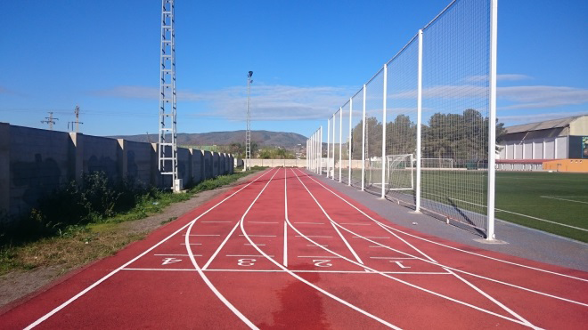 Pista atletisme. Poliesportiu municipal. Ajuntament de Canals.